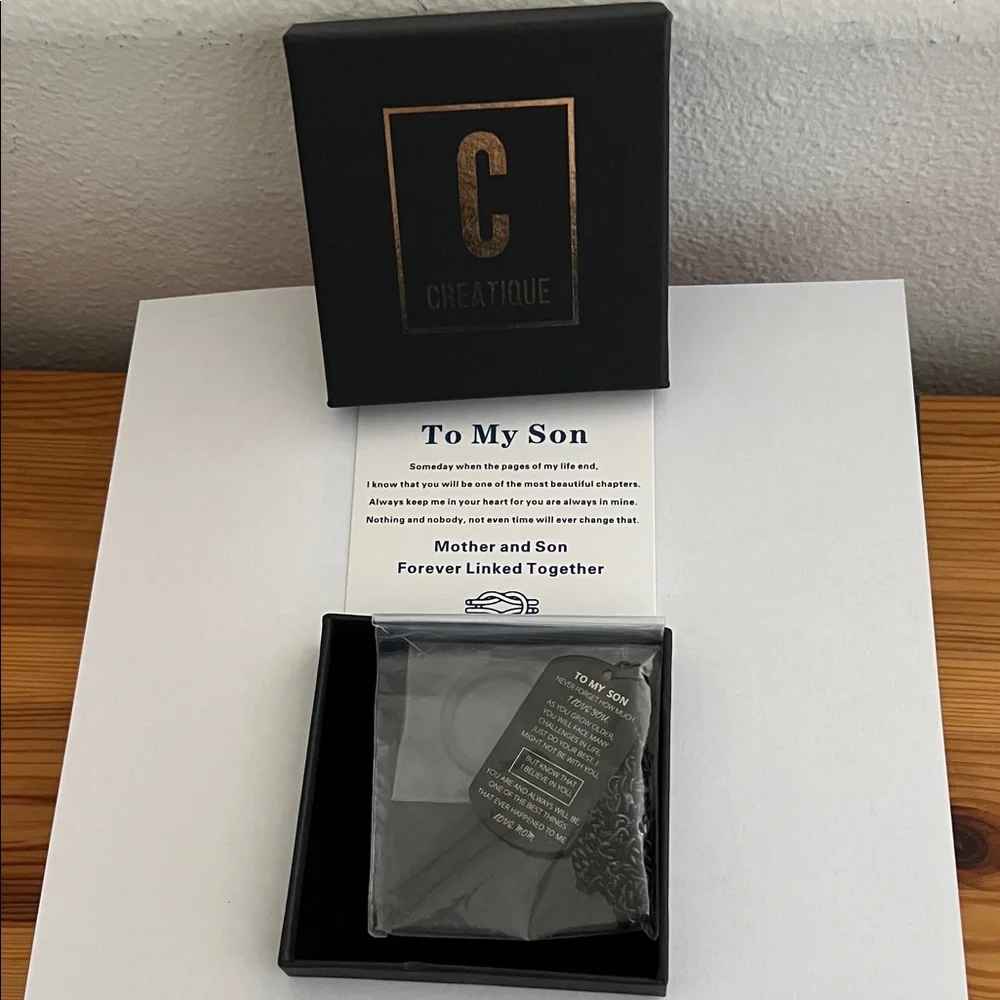 BLACK ENGRAVED “SON” DOG TAG NECKLACE
BRAND NEW IN BOX
💎GREAT HOLIDAY GIFT💎 - Picture 8 of 8